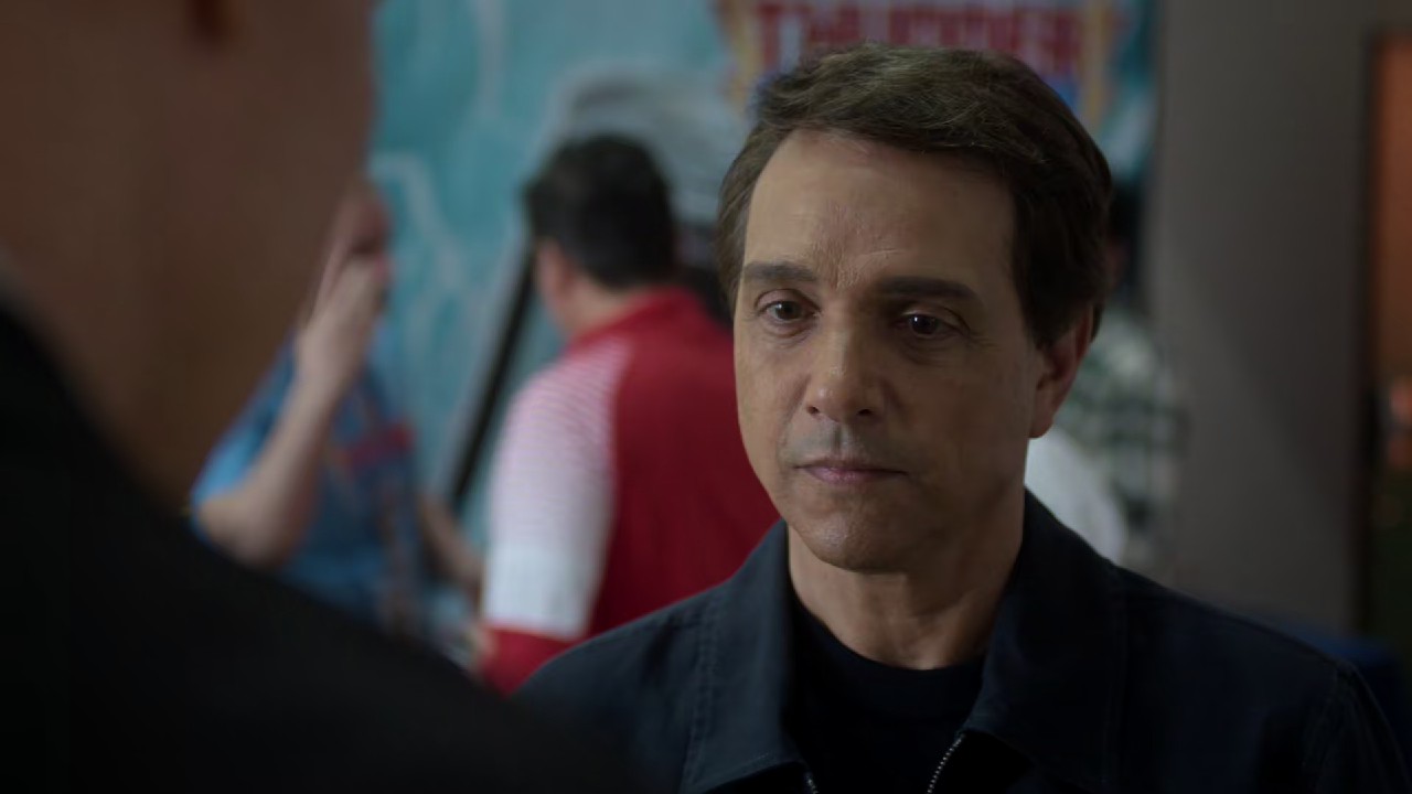 Cobra Kai - S06E14 Hindi + English - Strike Last NF WEB-DL 1080p HEVC AAC 6ch.mkv.0002